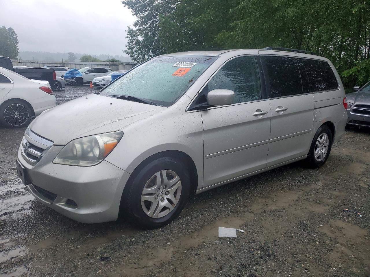 Salvage Honda Odyssey Image