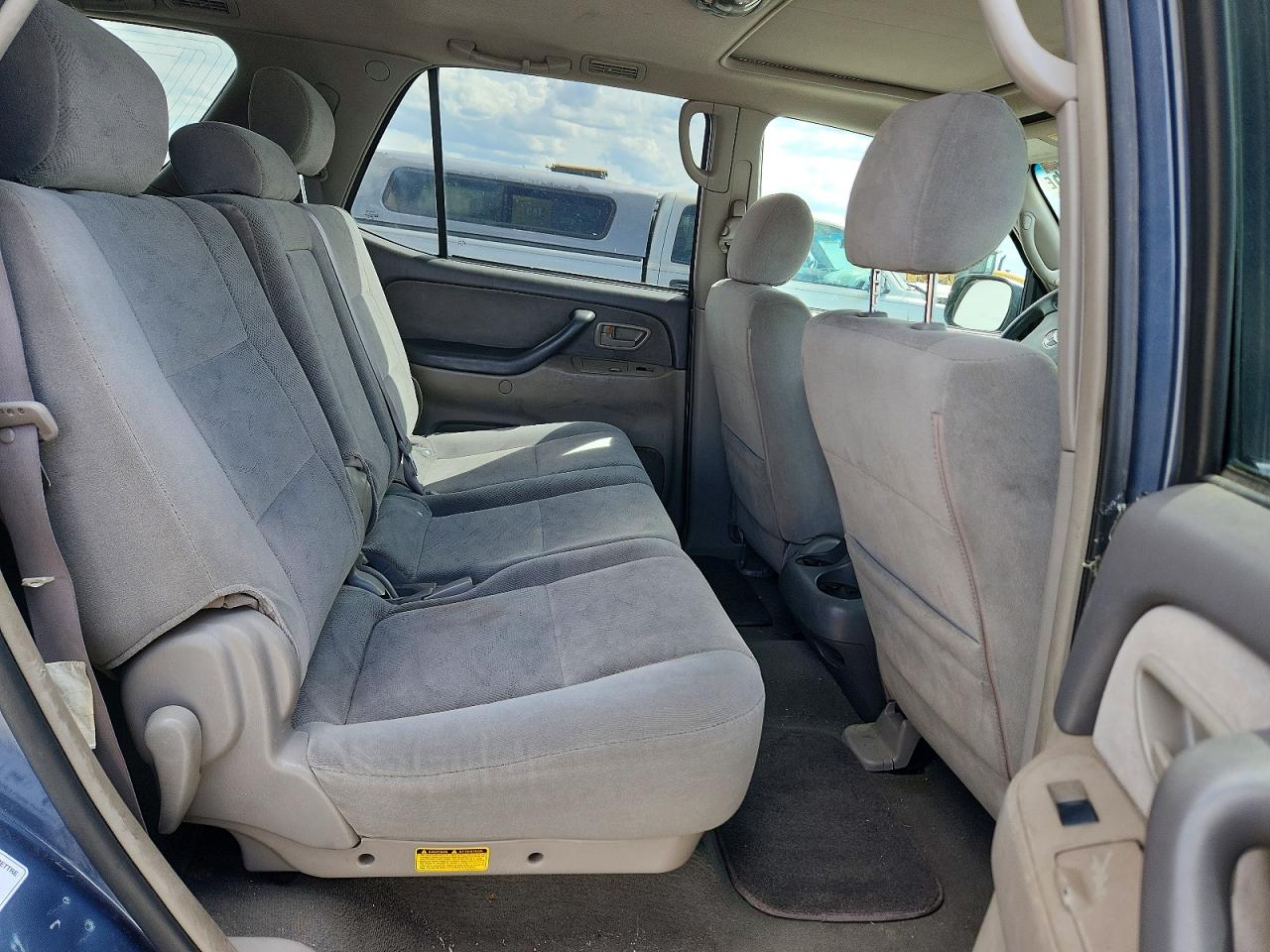 Toyota Sequoia Sr5