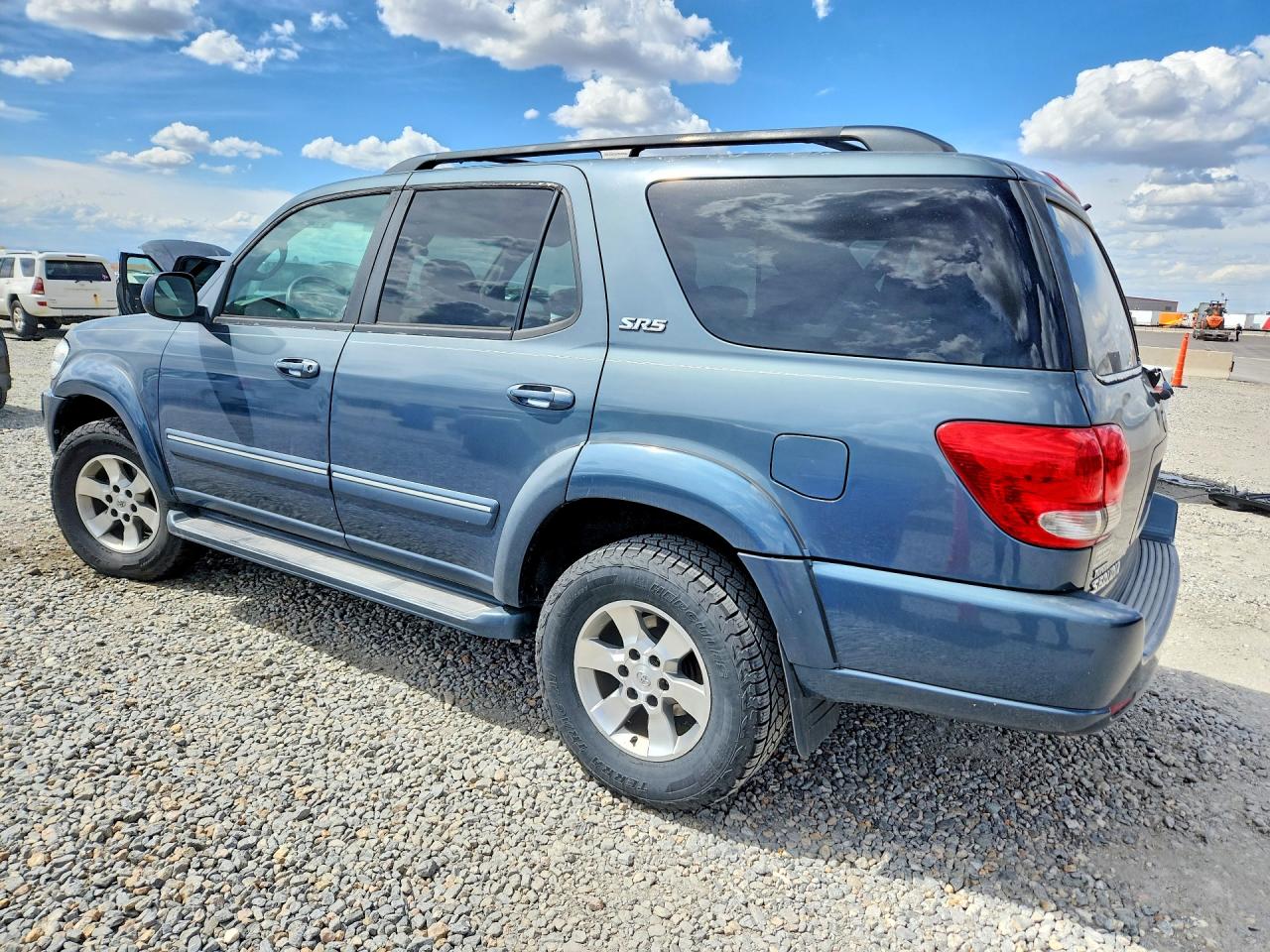 Toyota Sequoia Sr5