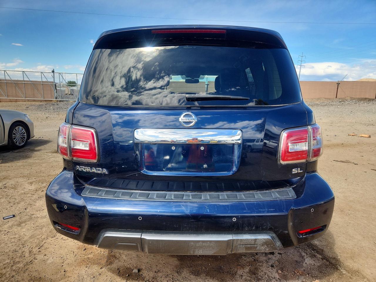 Nissan Armada Sl
