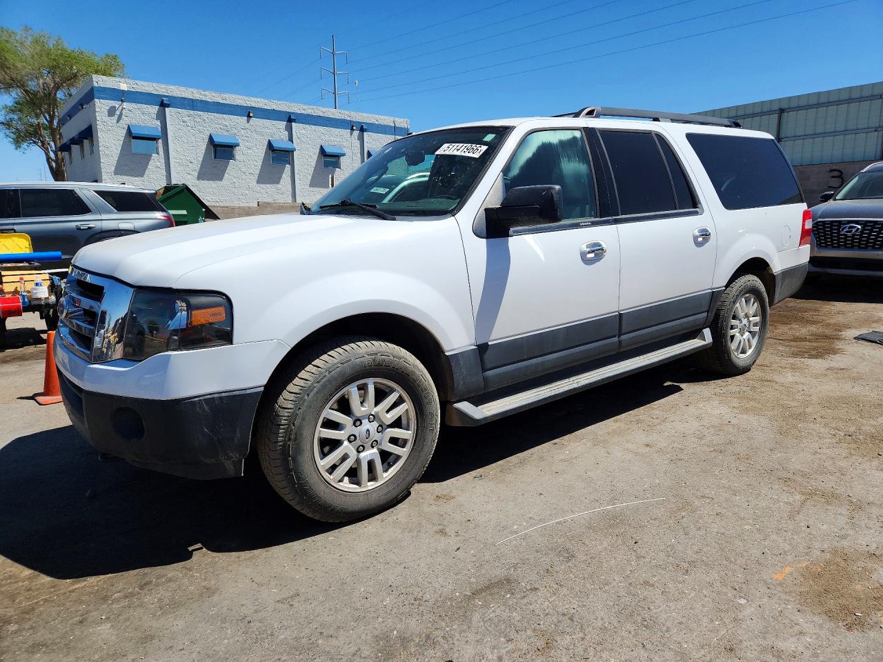 Salvage Ford Expedition Image