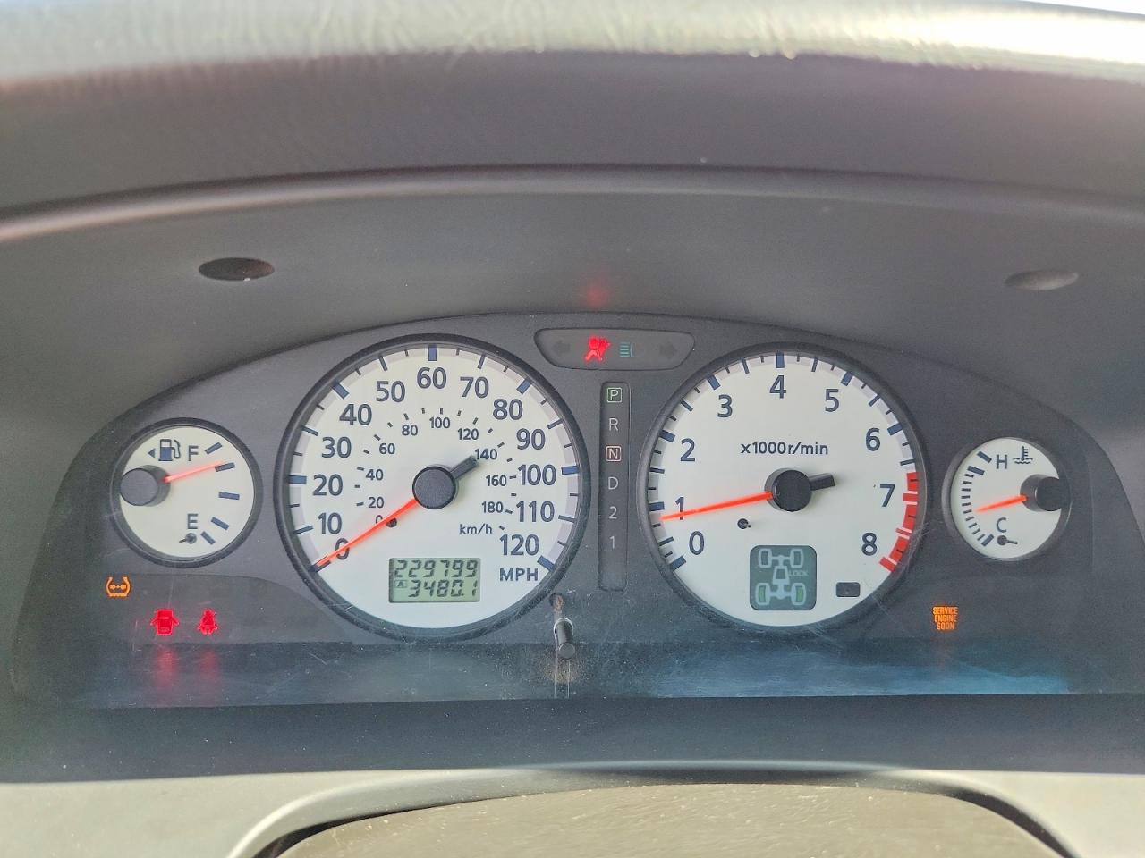 Nissan Pathfinder Se