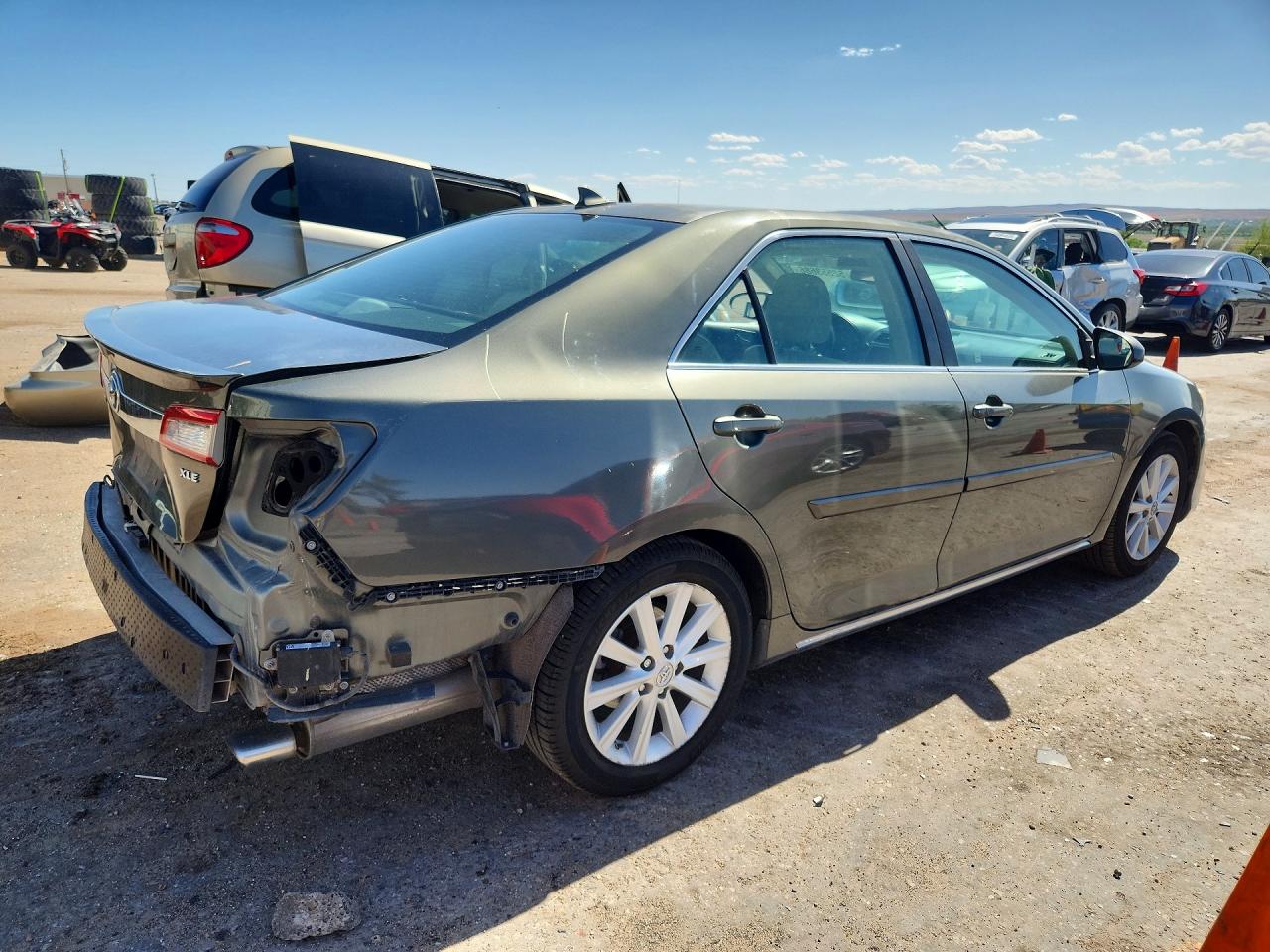 Toyota Camry Xle V6