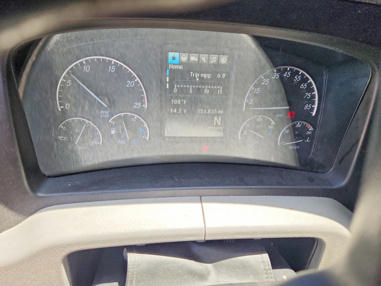 Freightliner Cascadia 126