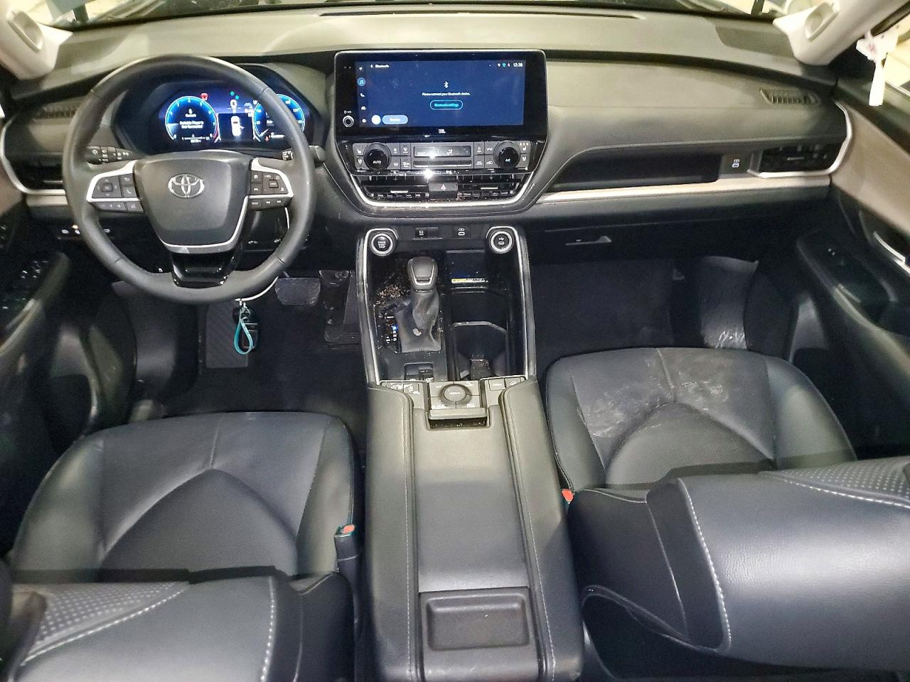Toyota Grand High Limited
