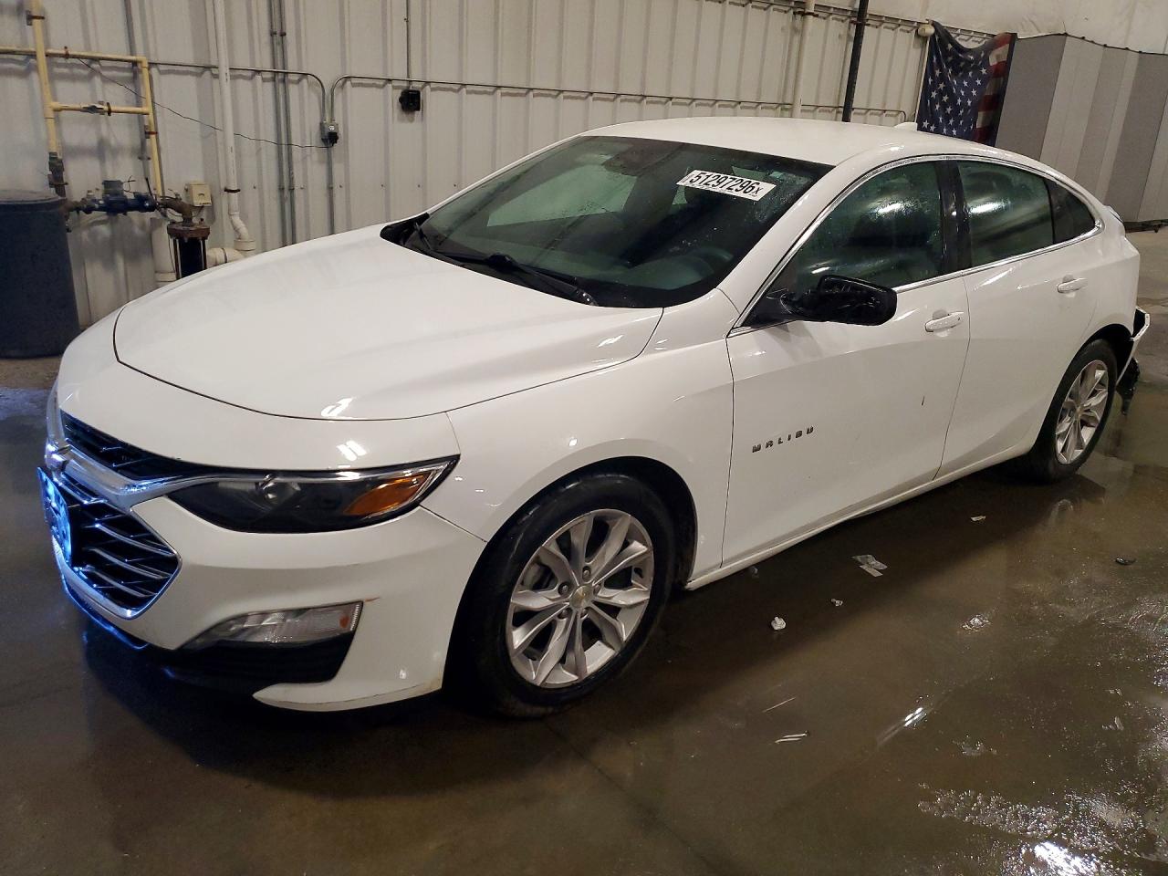 Salvage Chevrolet Malibu Image