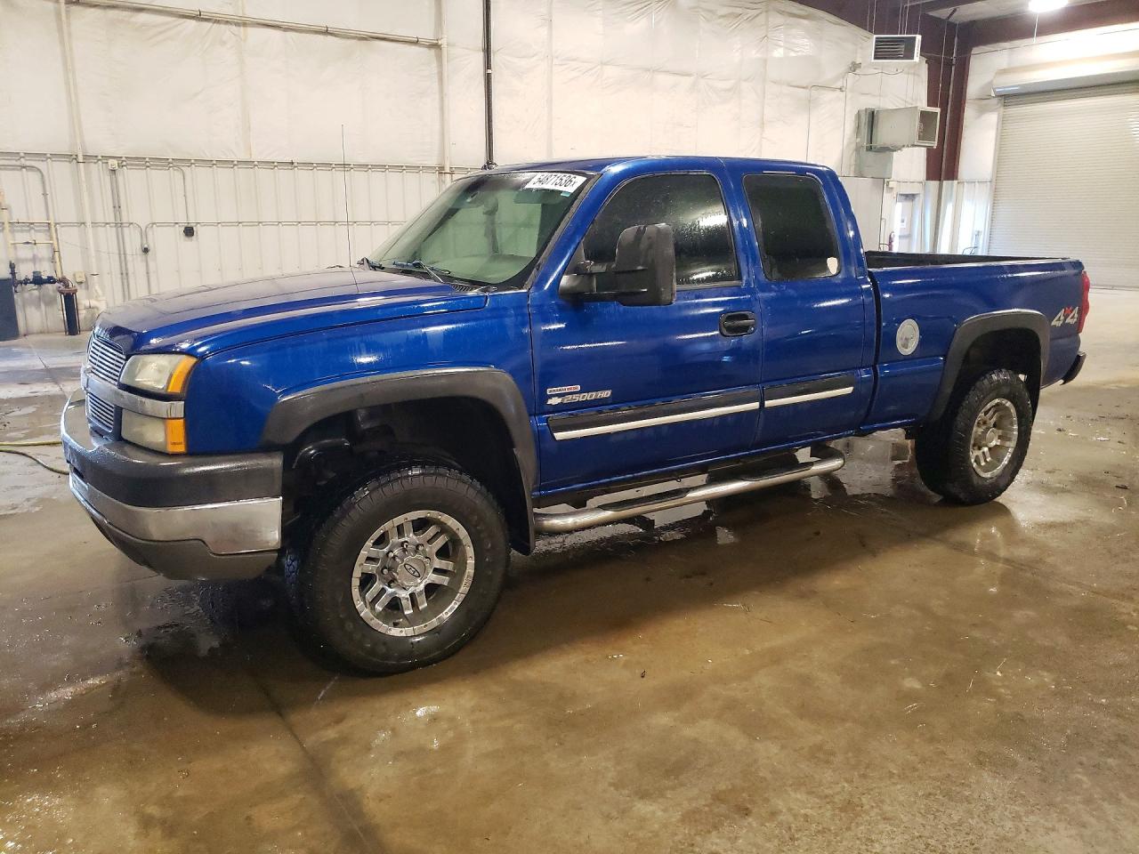 Salvage Chevrolet Silverado Image