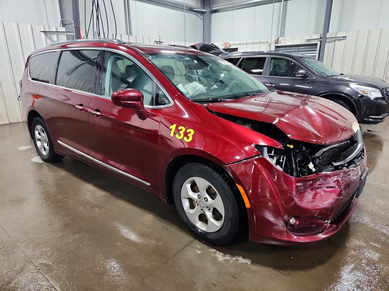 Chrysler Pacifica Touring L Plus