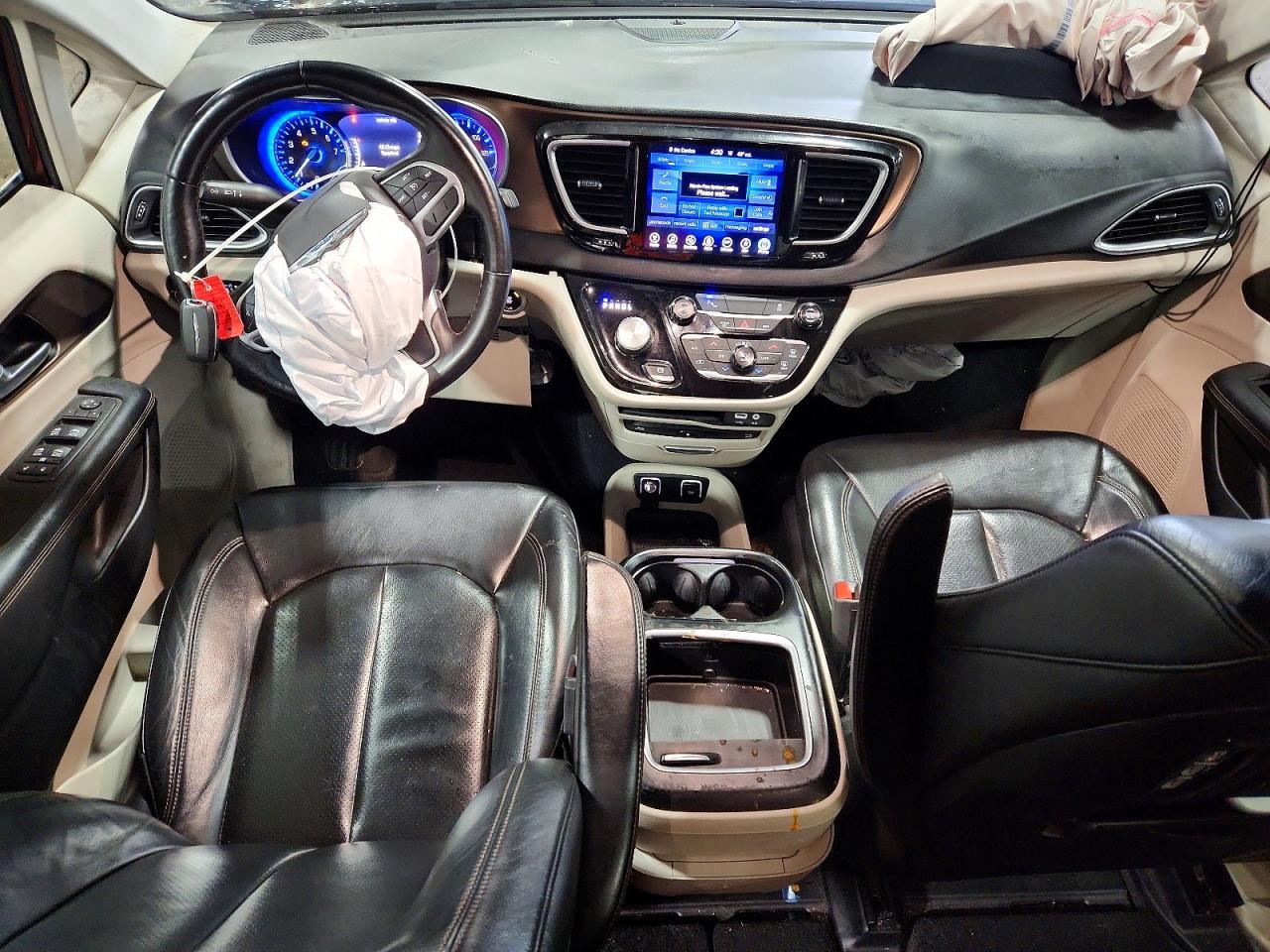 Chrysler Pacifica Touring L Plus