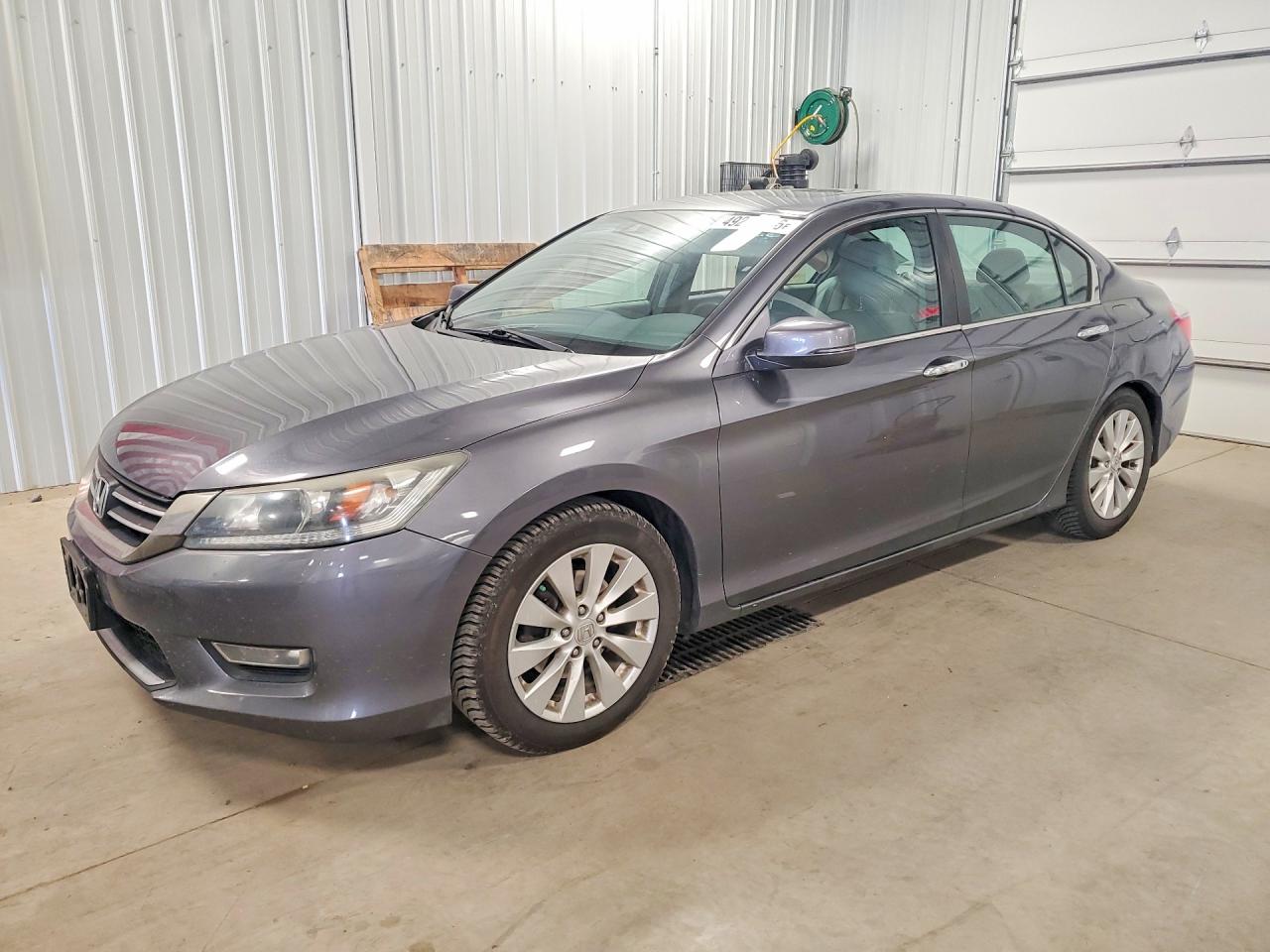 2013 Honda Accord 1HGCR2F85DA******