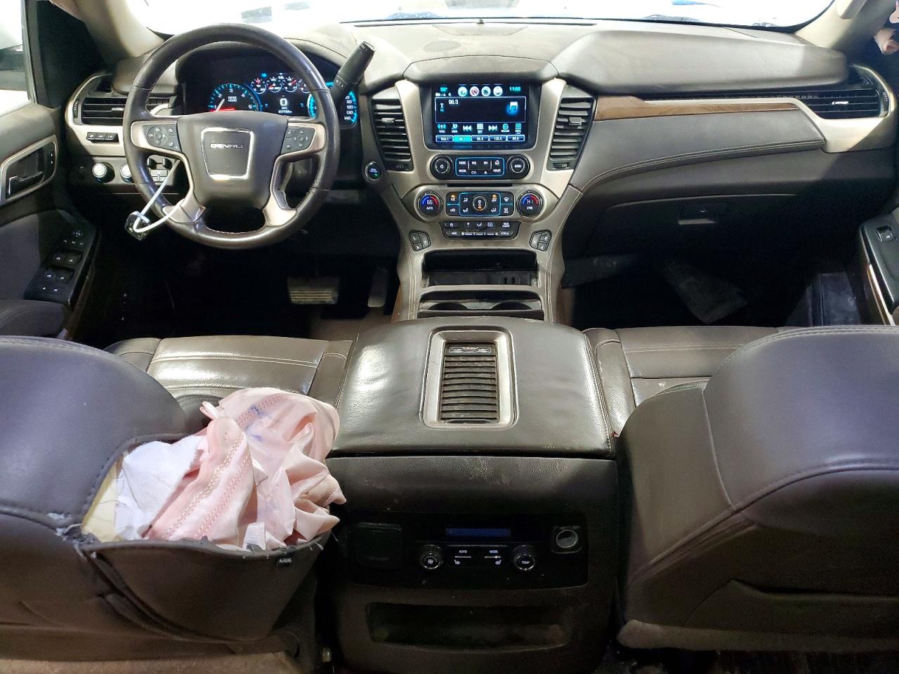 GMC Yukon Denali