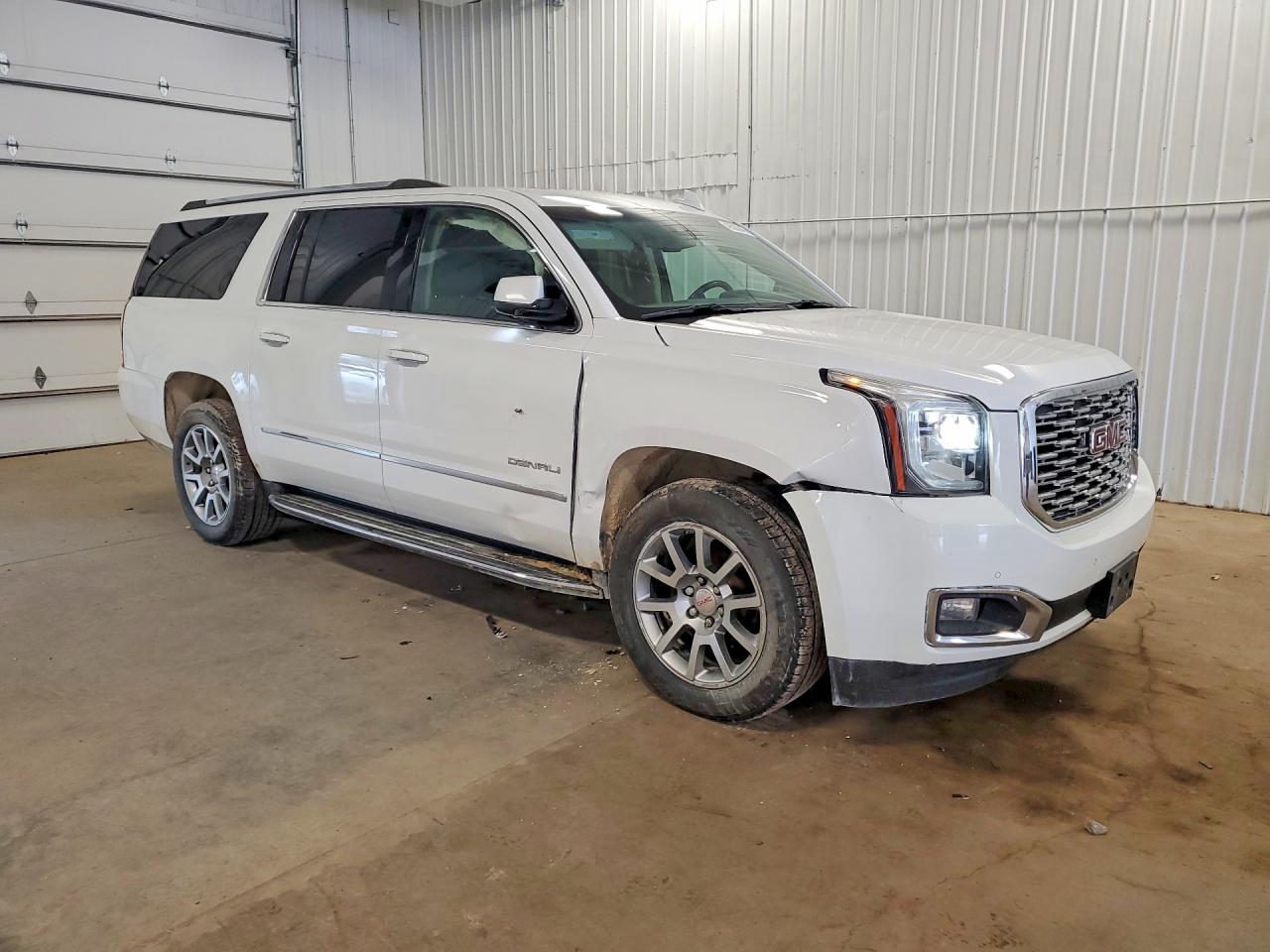 GMC Yukon Denali