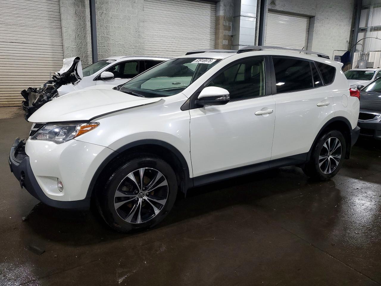 Salvage Toyota RAV4 Image