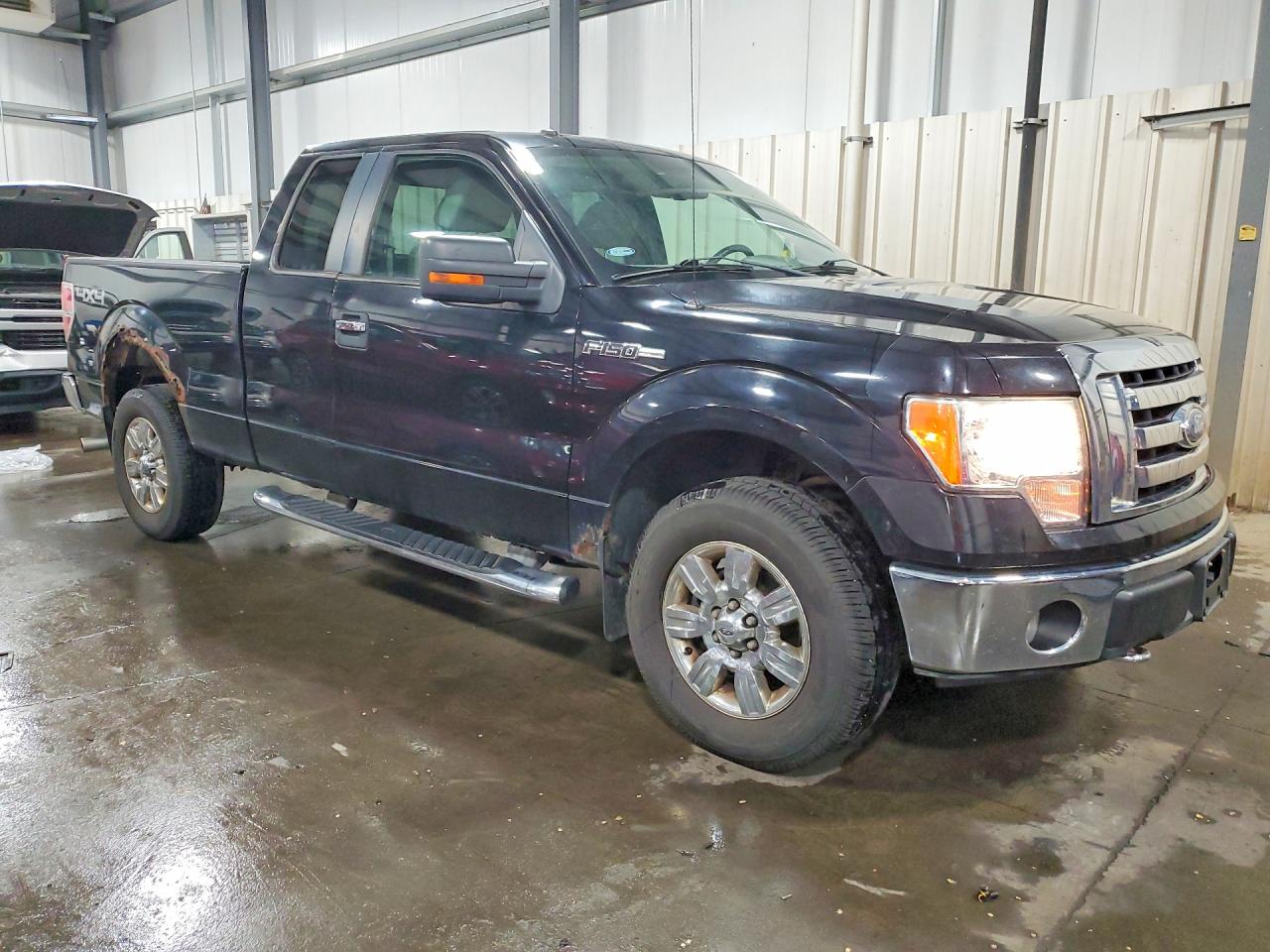 Ford F-150 Super Cab