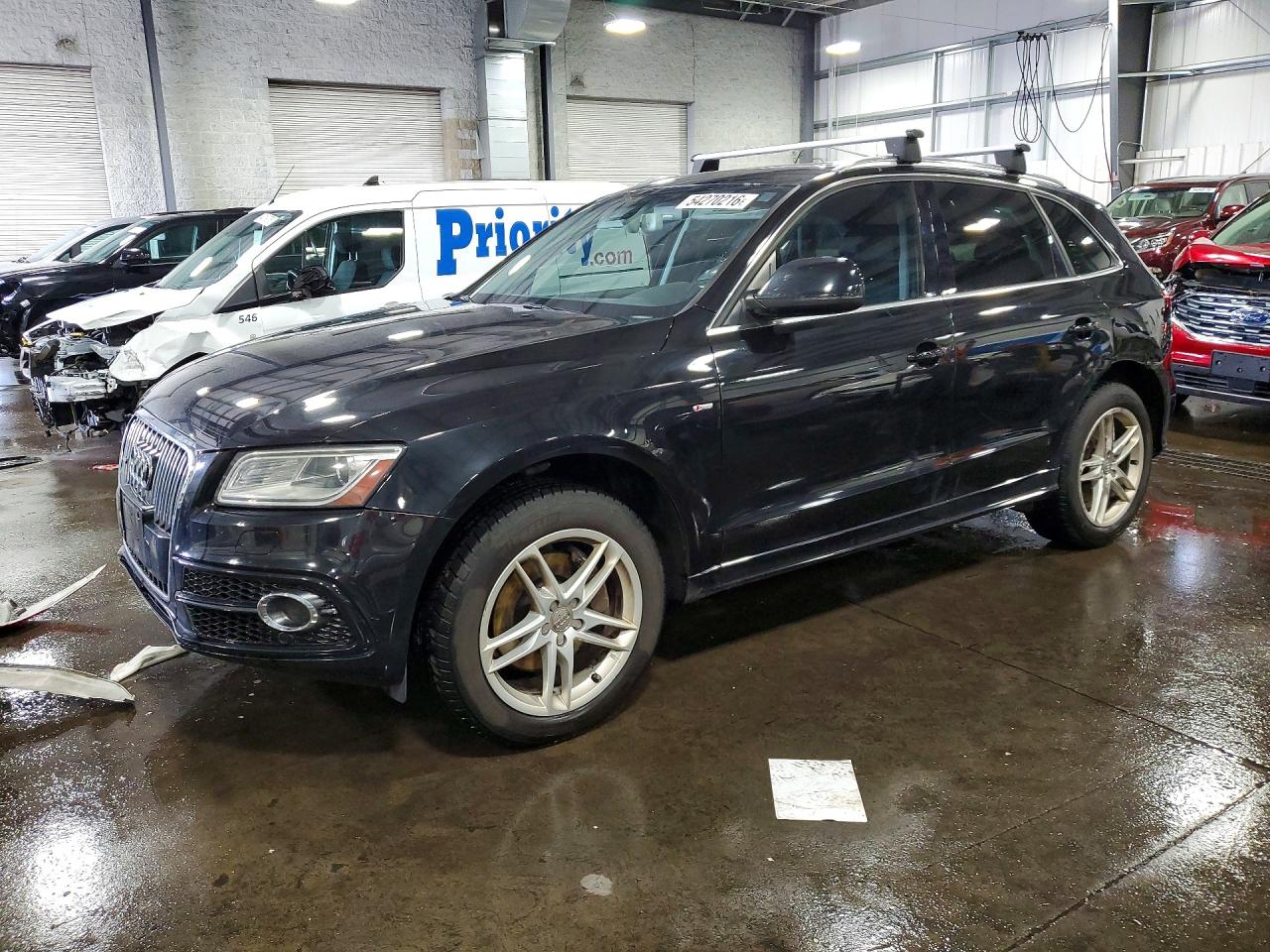 Salvage Audi Q5 Image