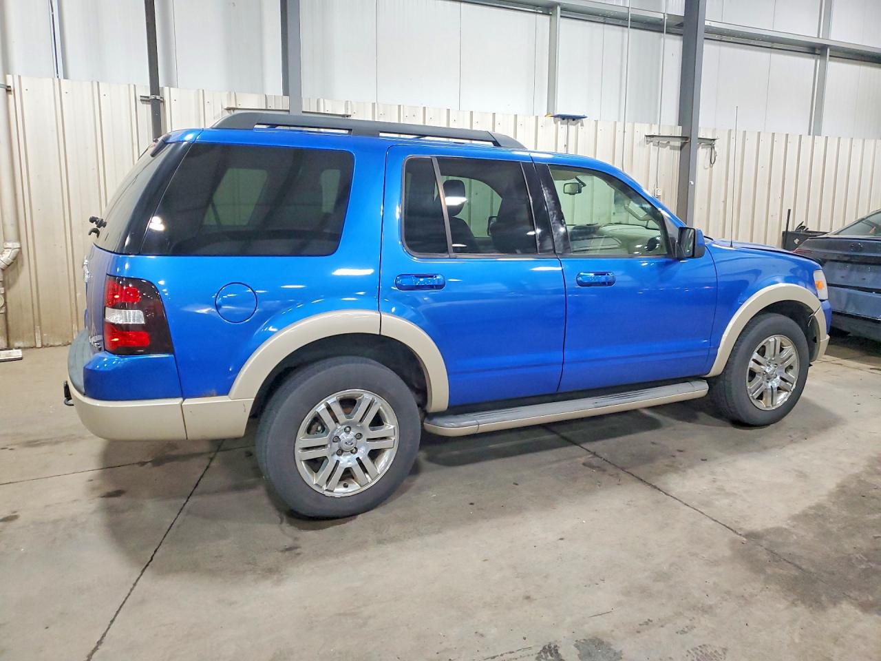 Ford Explorer Eddie Bauer
