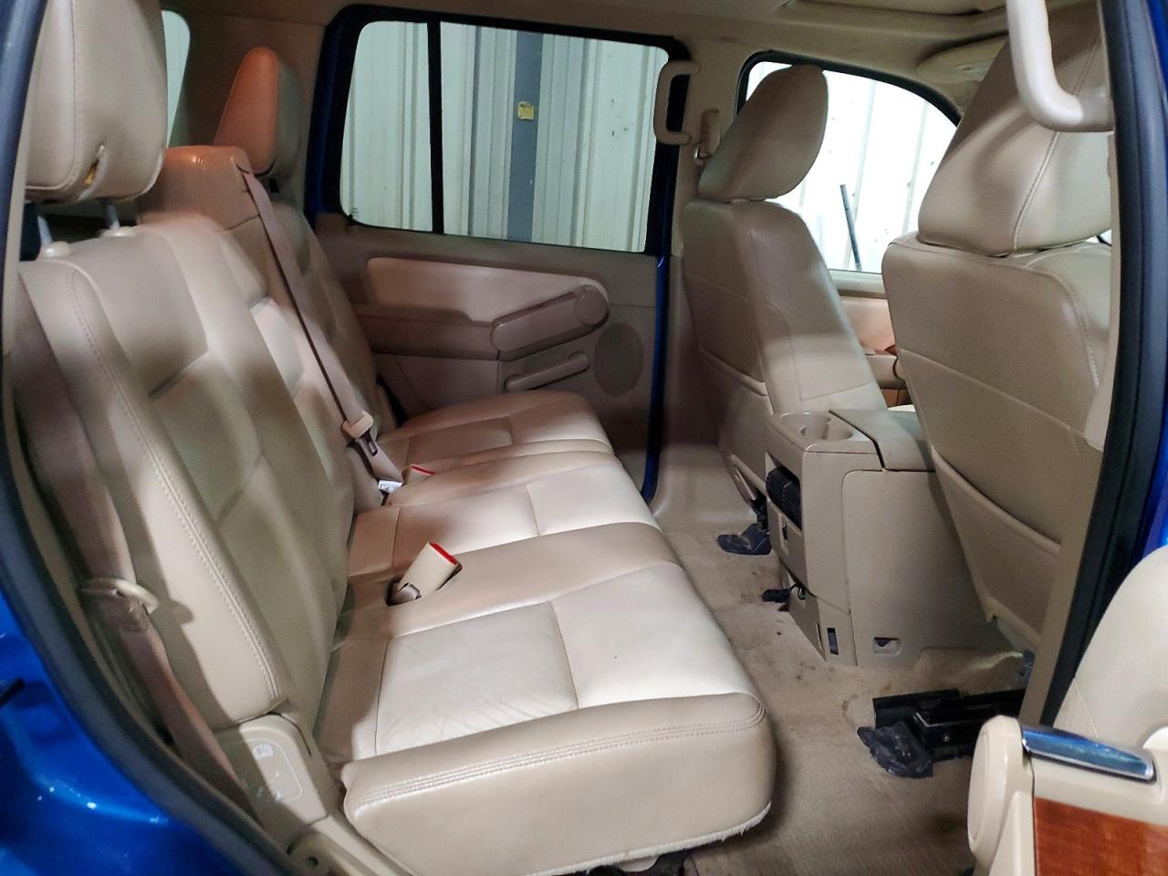 Ford Explorer Eddie Bauer