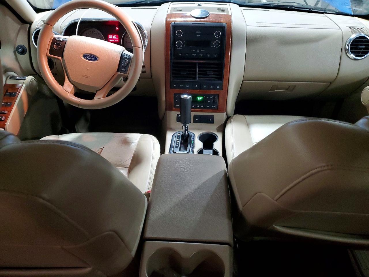 Ford Explorer Eddie Bauer