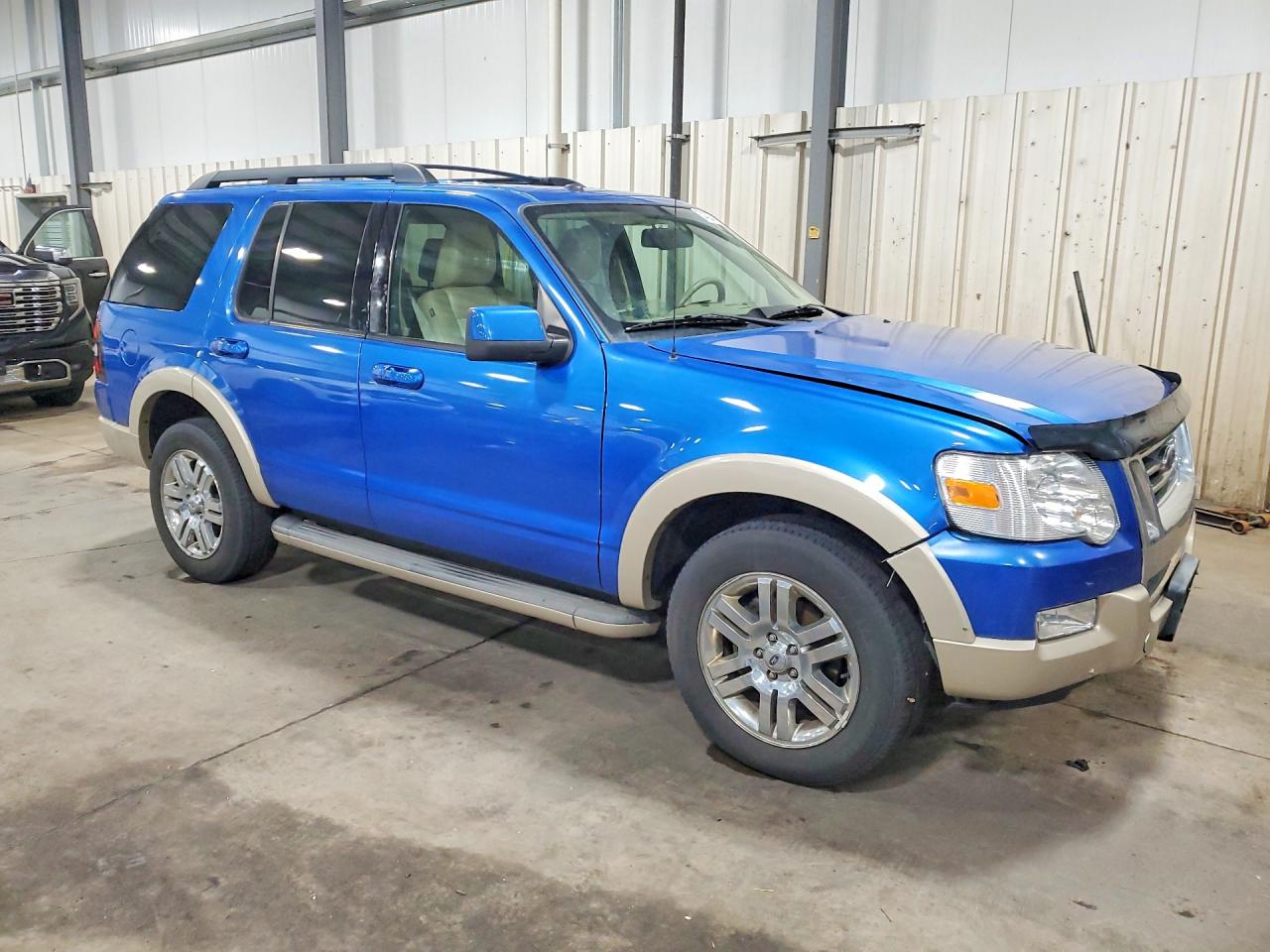 Ford Explorer Eddie Bauer