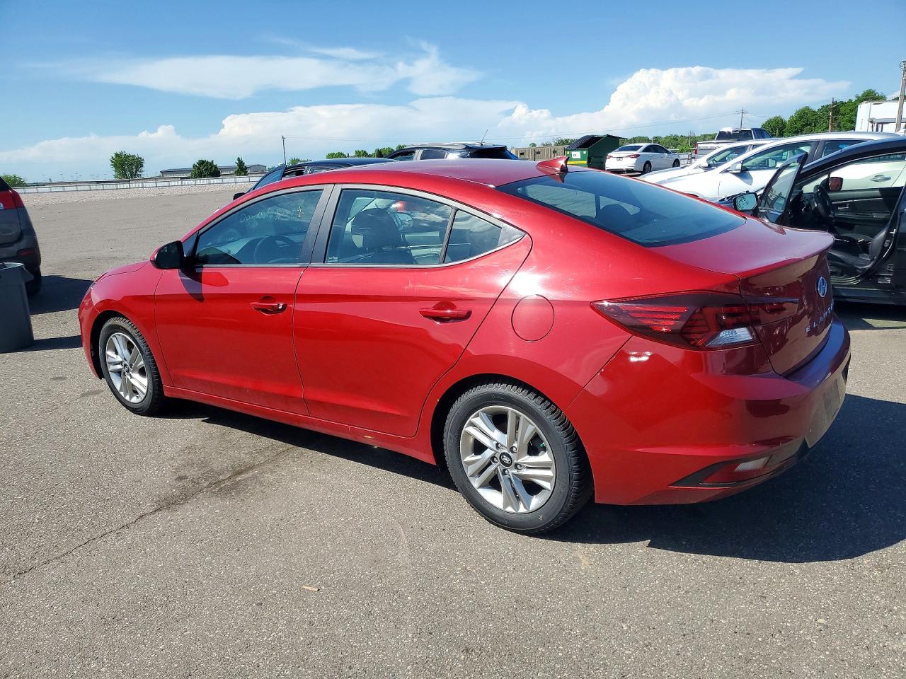 Hyundai ELANTRA Value Edition