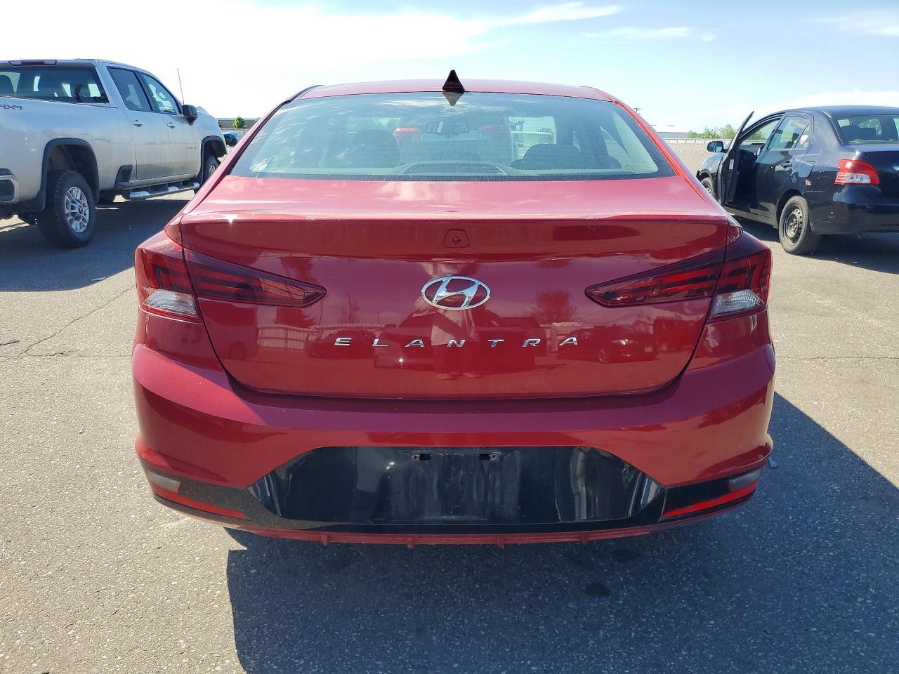 Hyundai ELANTRA Value Edition