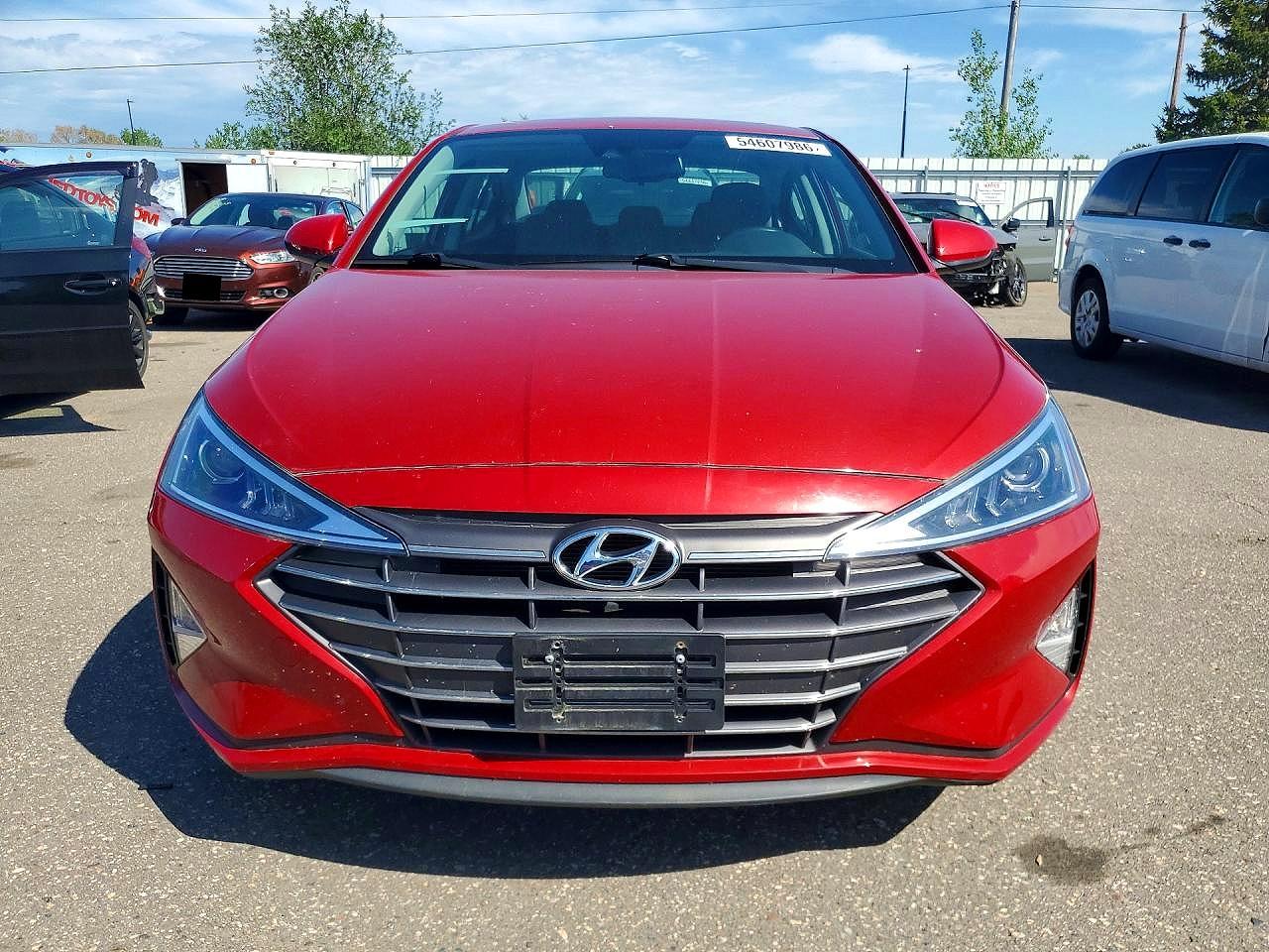 Hyundai ELANTRA Value Edition