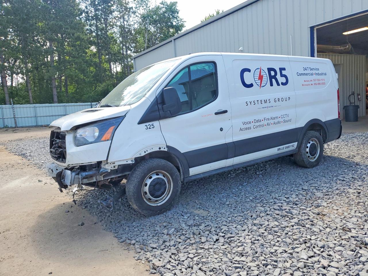 Salvage Ford Transit Image
