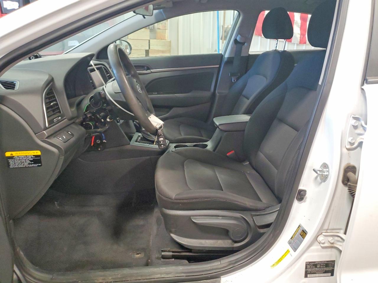Hyundai ELANTRA Sel