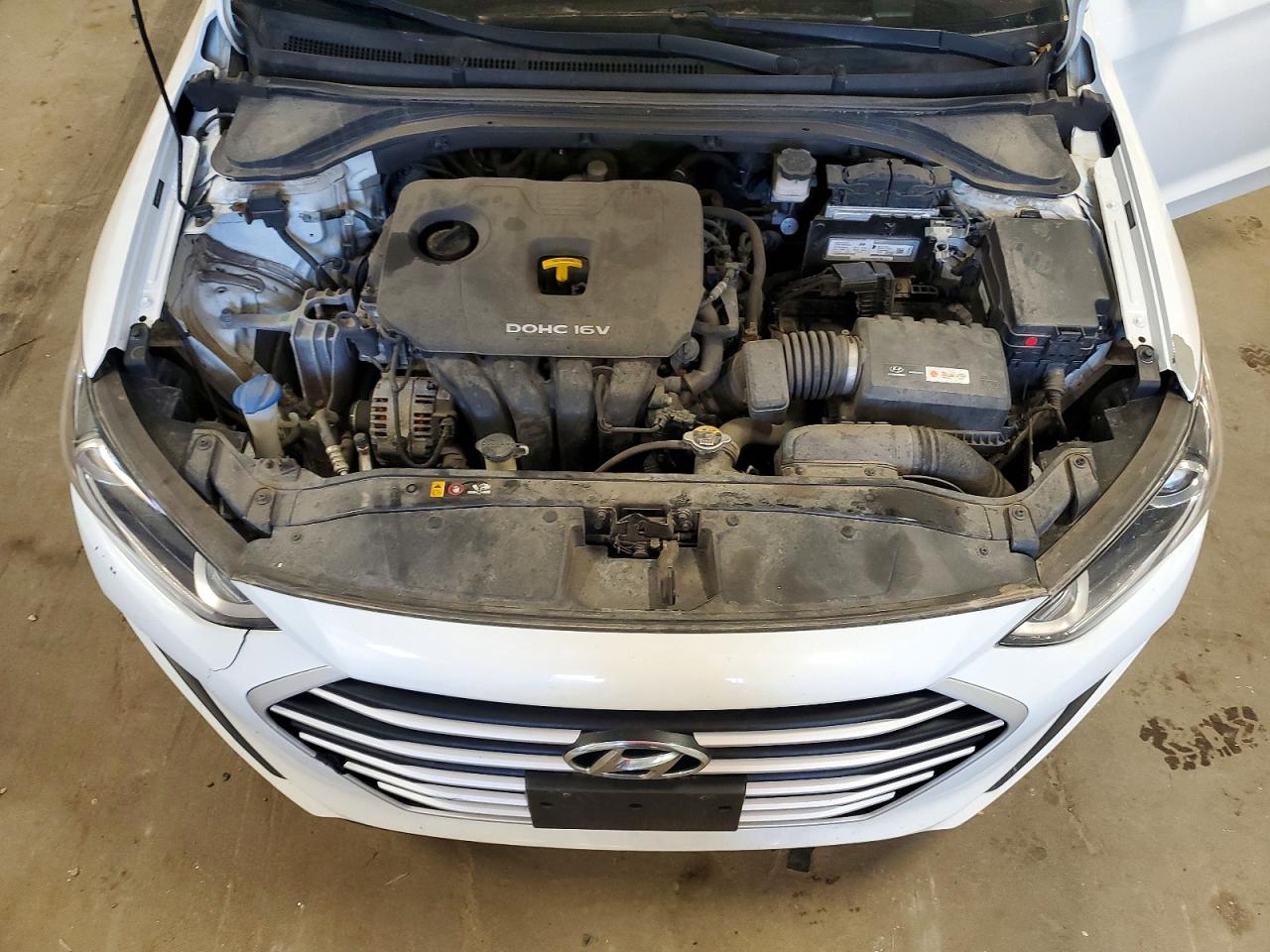 Hyundai ELANTRA Sel