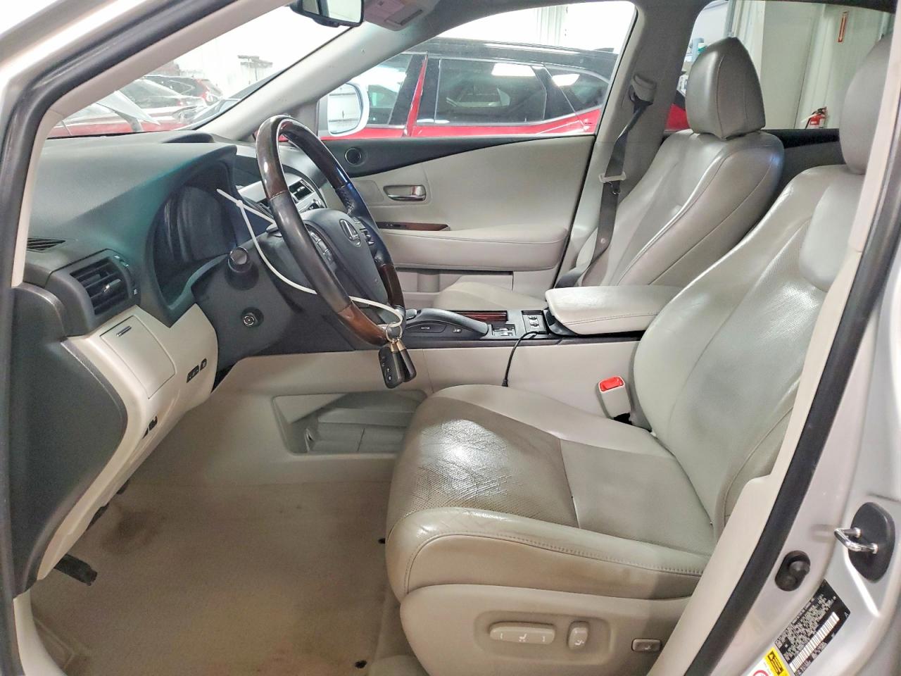 Lexus RX Base