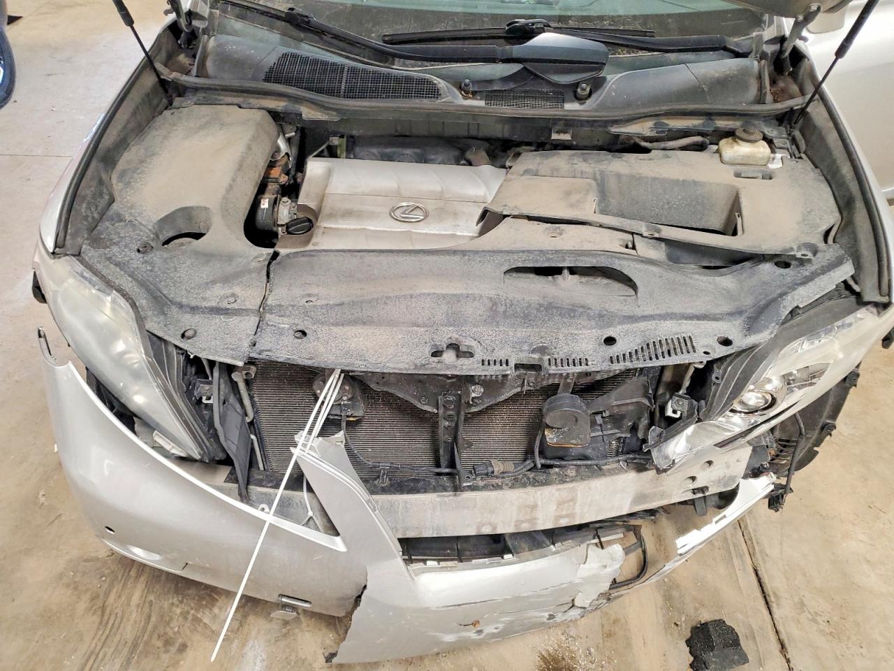 Lexus RX Base