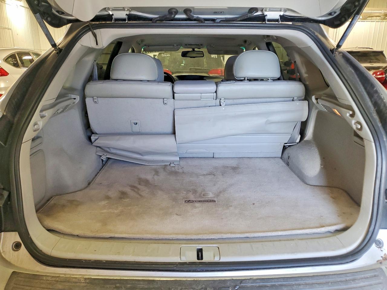 Lexus RX Base