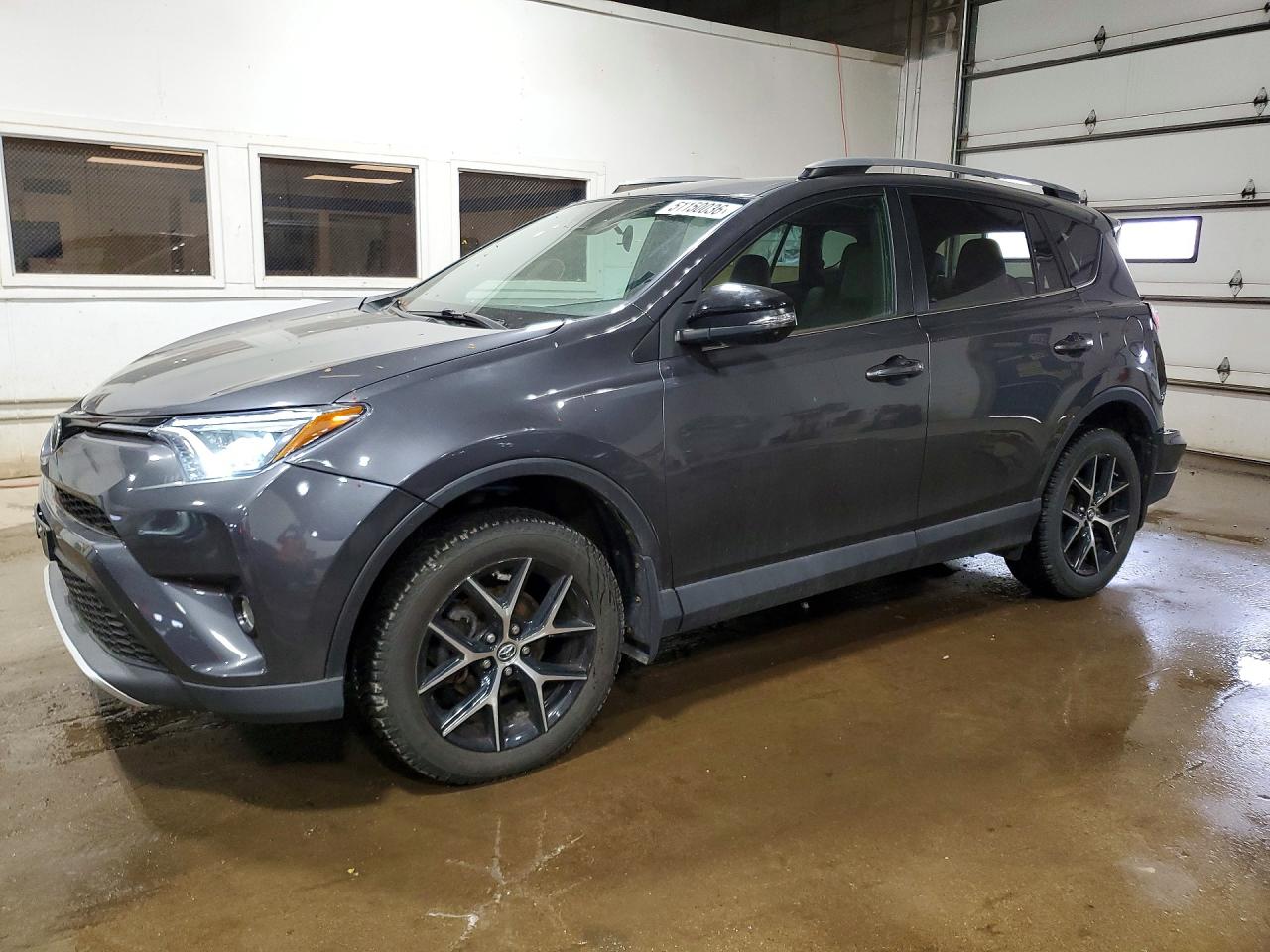 Salvage Toyota RAV4 Image