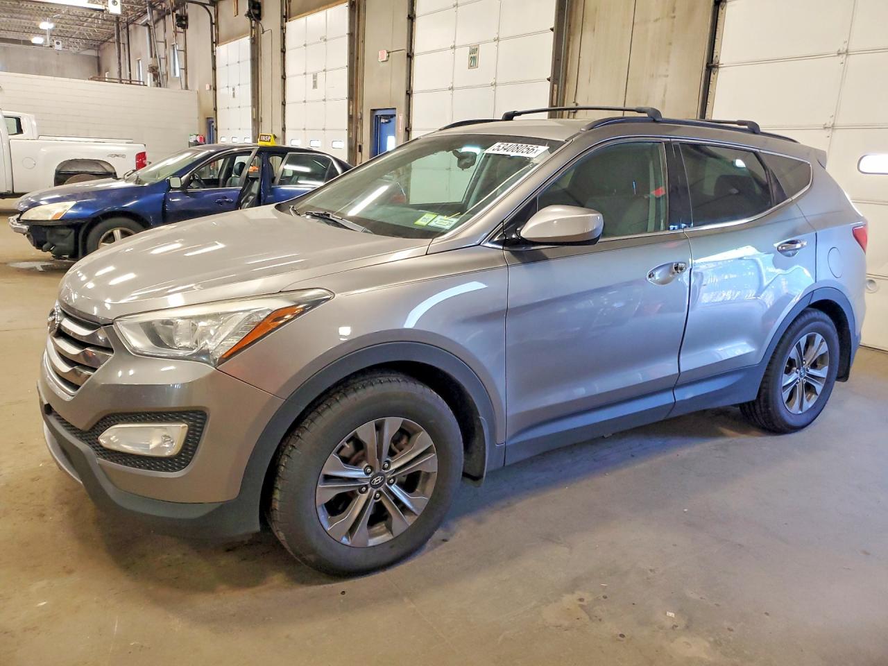 Salvage Hyundai SANTA FE Image