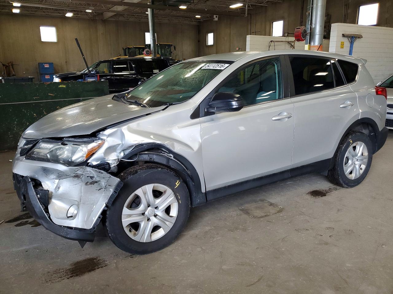 Salvage Toyota RAV4 Image