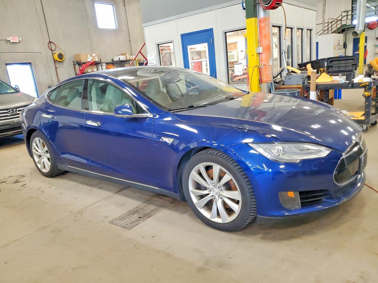 Tesla Model S 70d