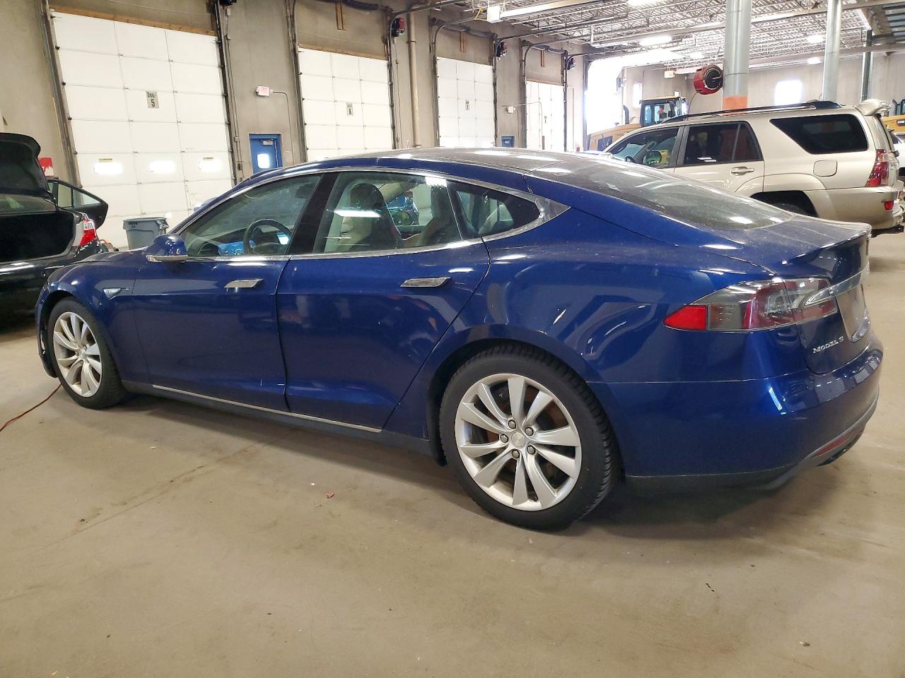 Tesla Model S 70d