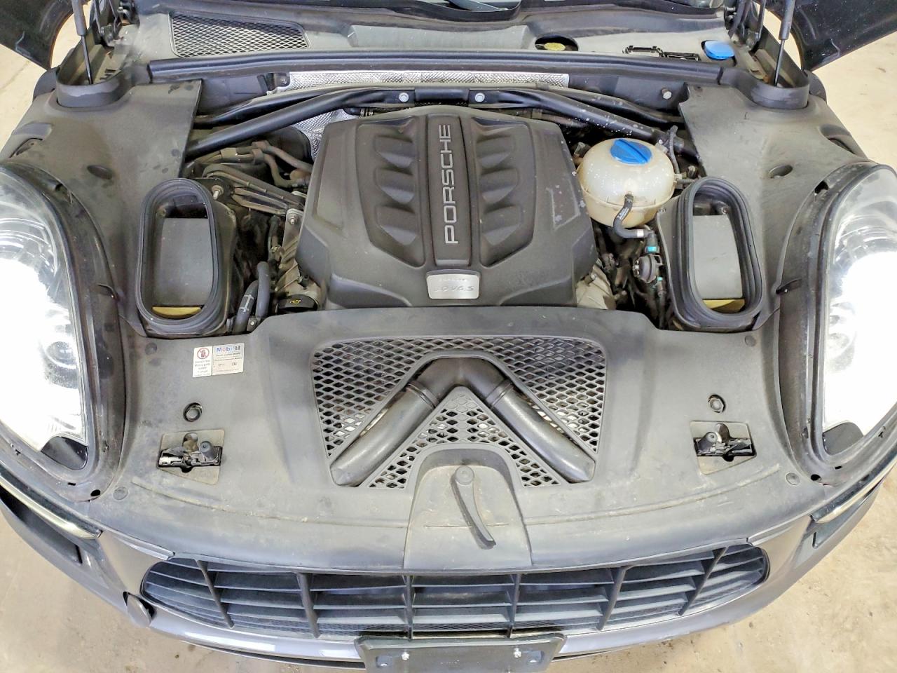 Porsche Macan S