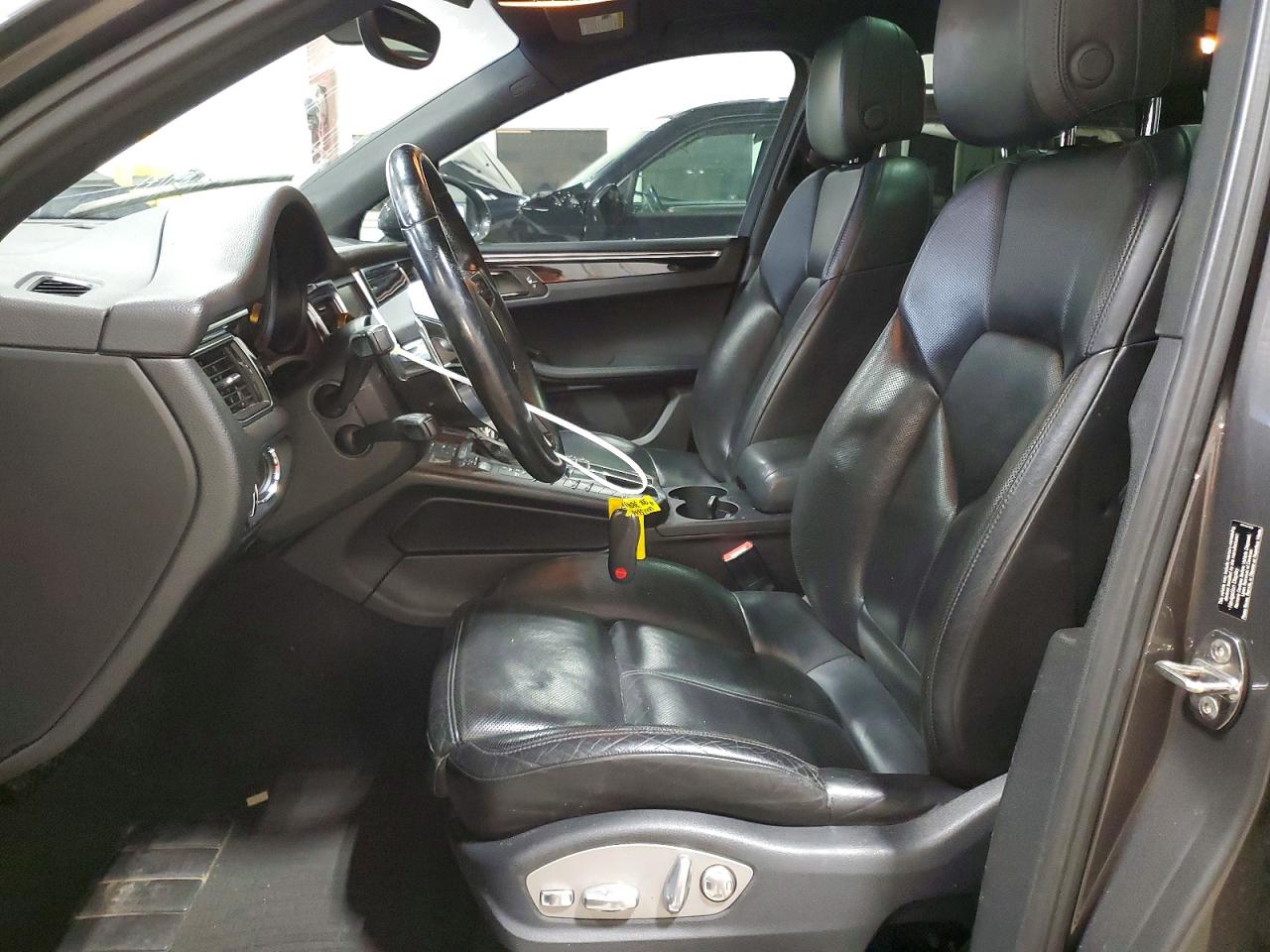 Porsche Macan S