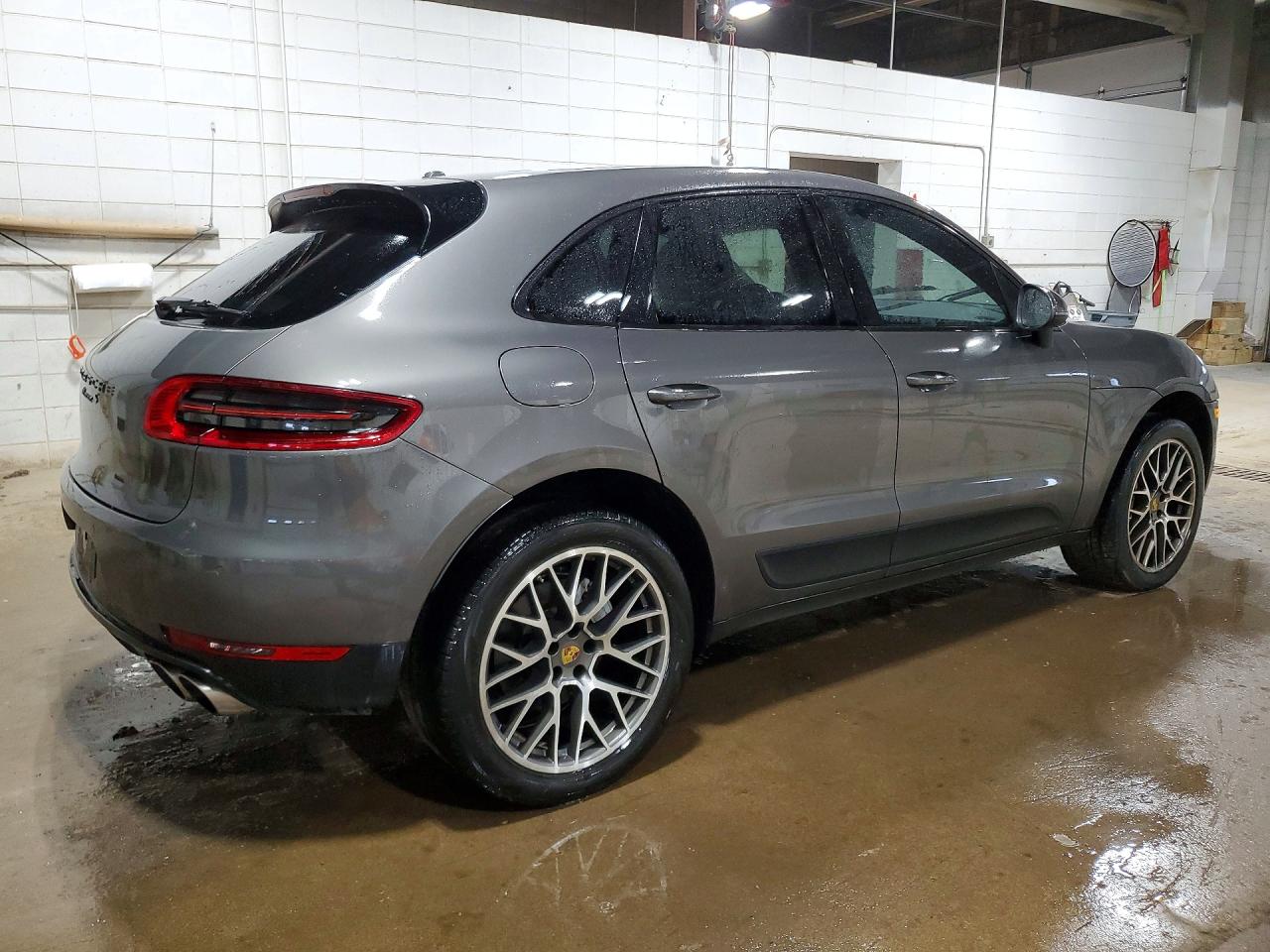 Porsche Macan S