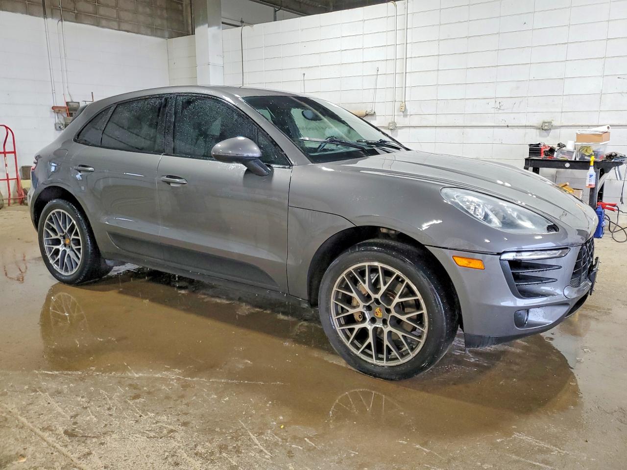 Porsche Macan S