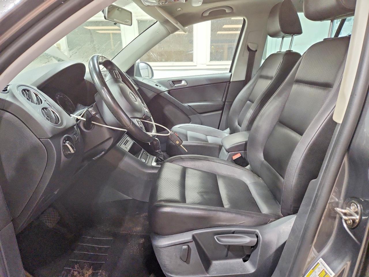 Volkswagen Tiguan S