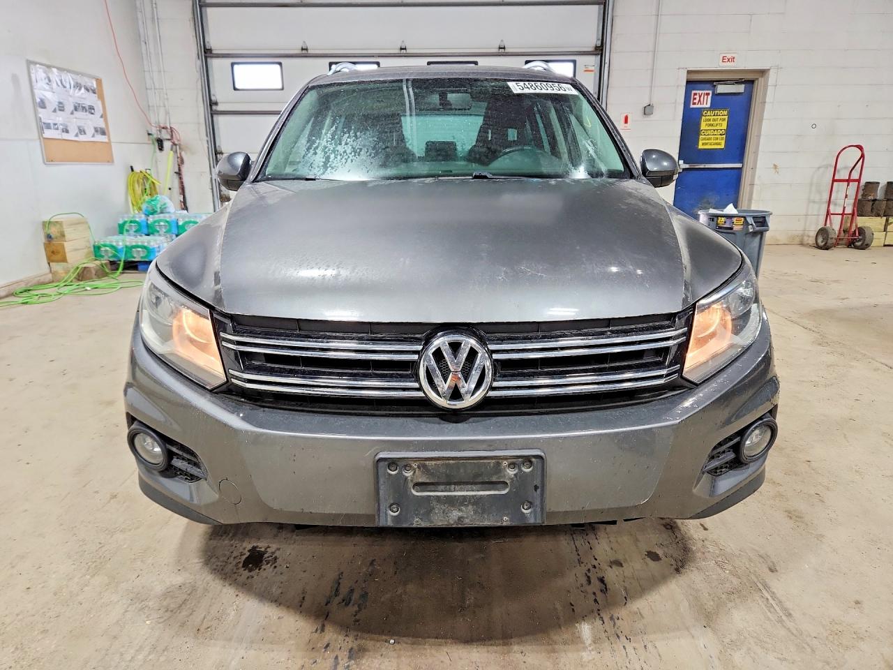 Volkswagen Tiguan S