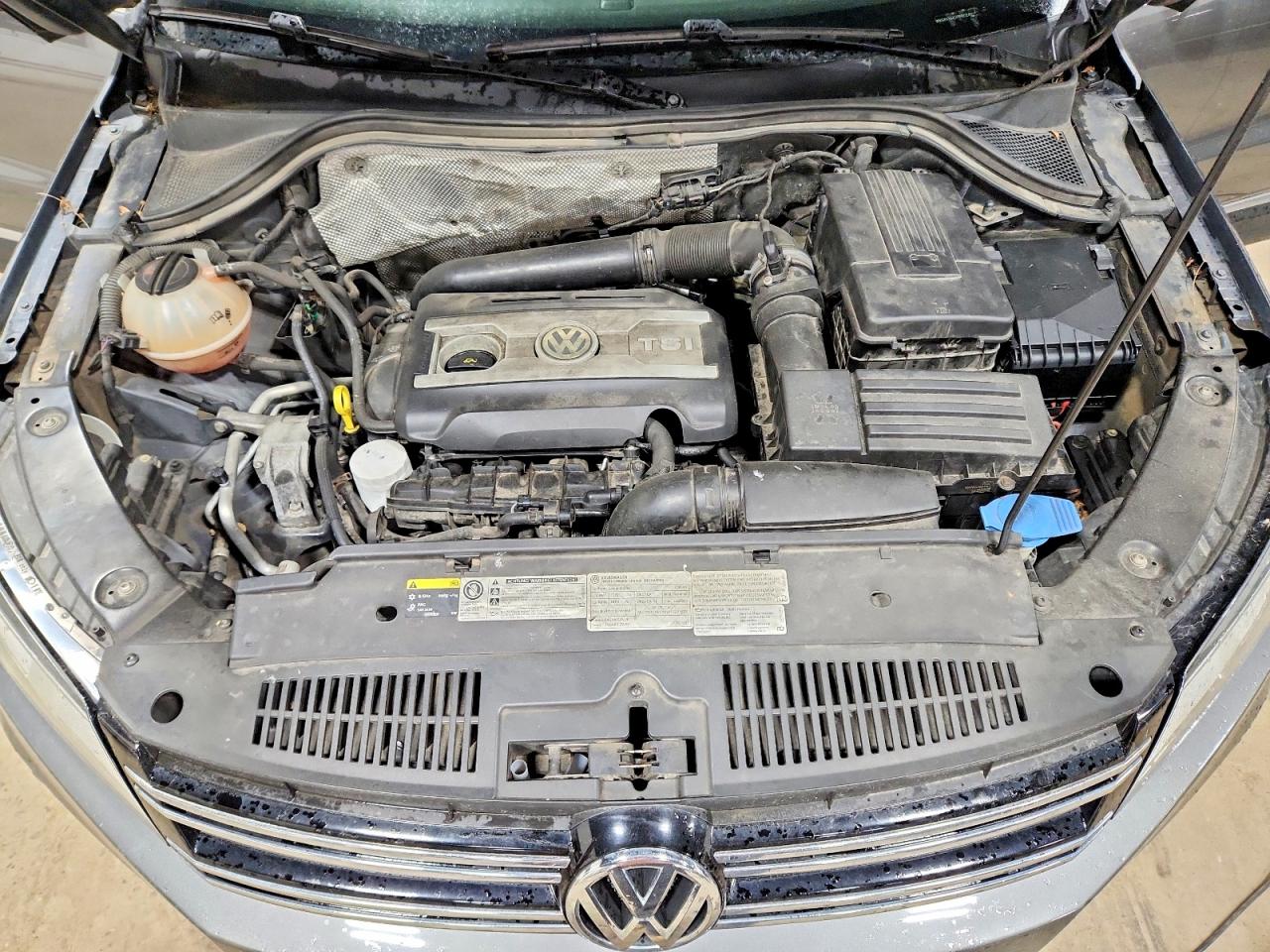 Volkswagen Tiguan S