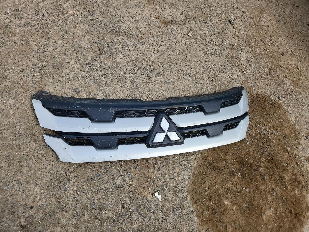 Mitsubishi Outlander S