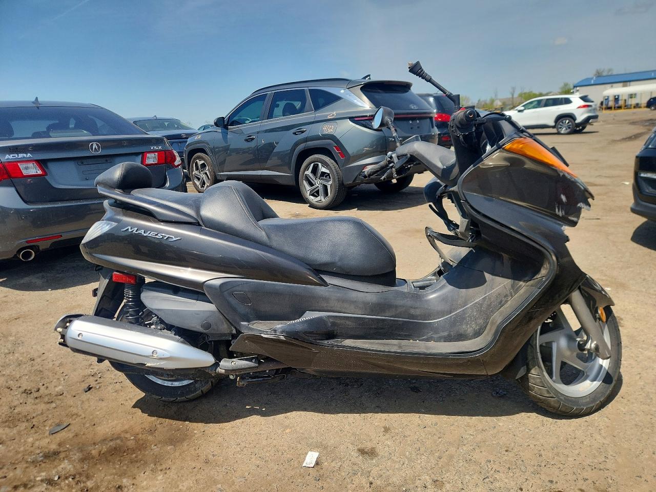 Salvage Yamaha Yp400 Image