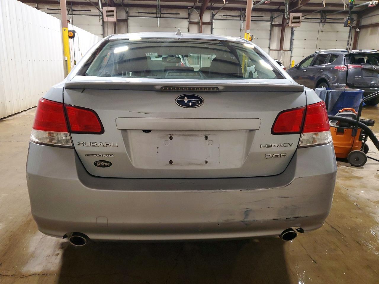 Subaru Legacy 3.6r Limited