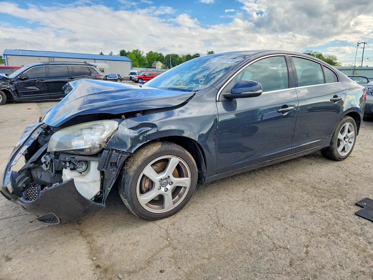 Salvage Volvo S60 Image