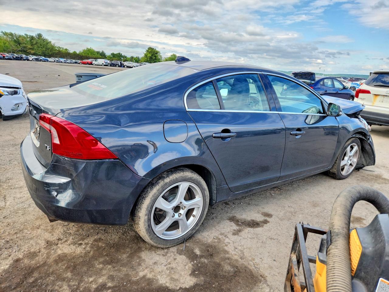 Volvo S60 T5