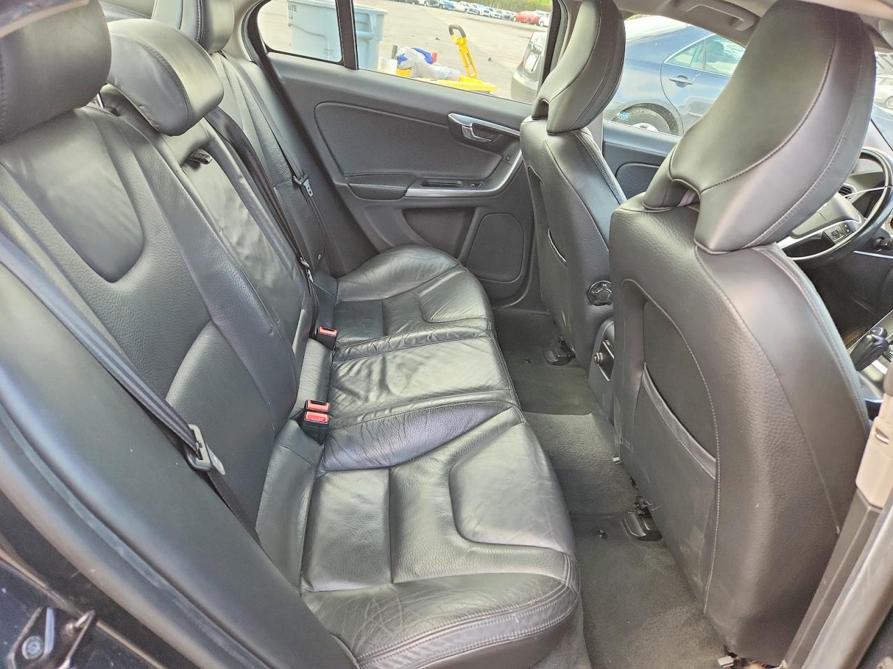 Volvo S60 T5
